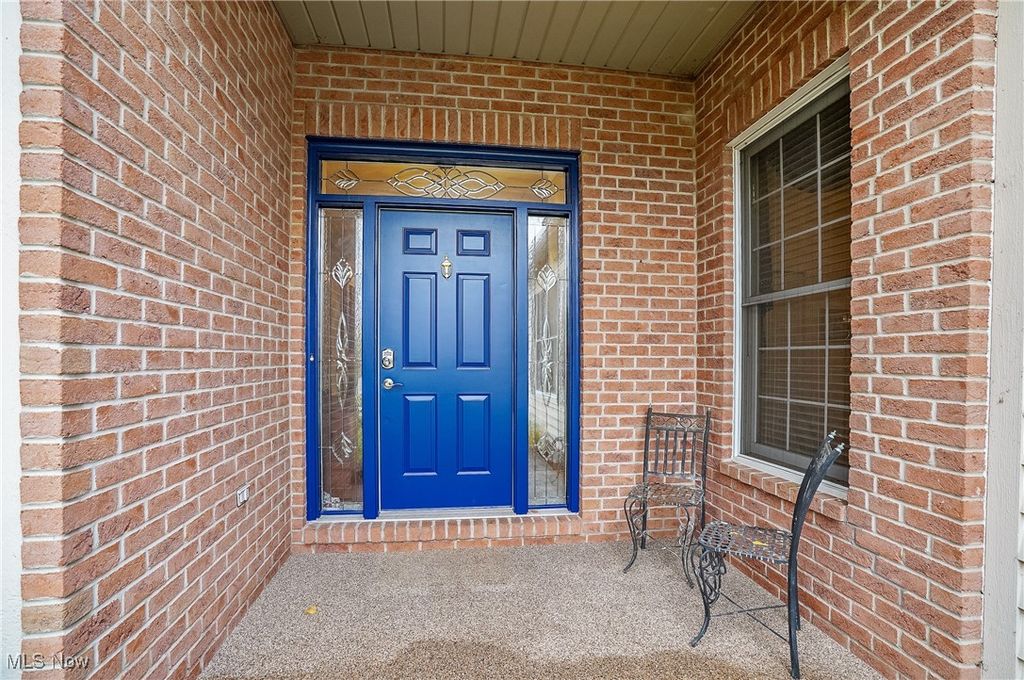 Photo of 6460 Saint Augustine Drive NW, Canton, OH 44718 (MLS # 5169174)