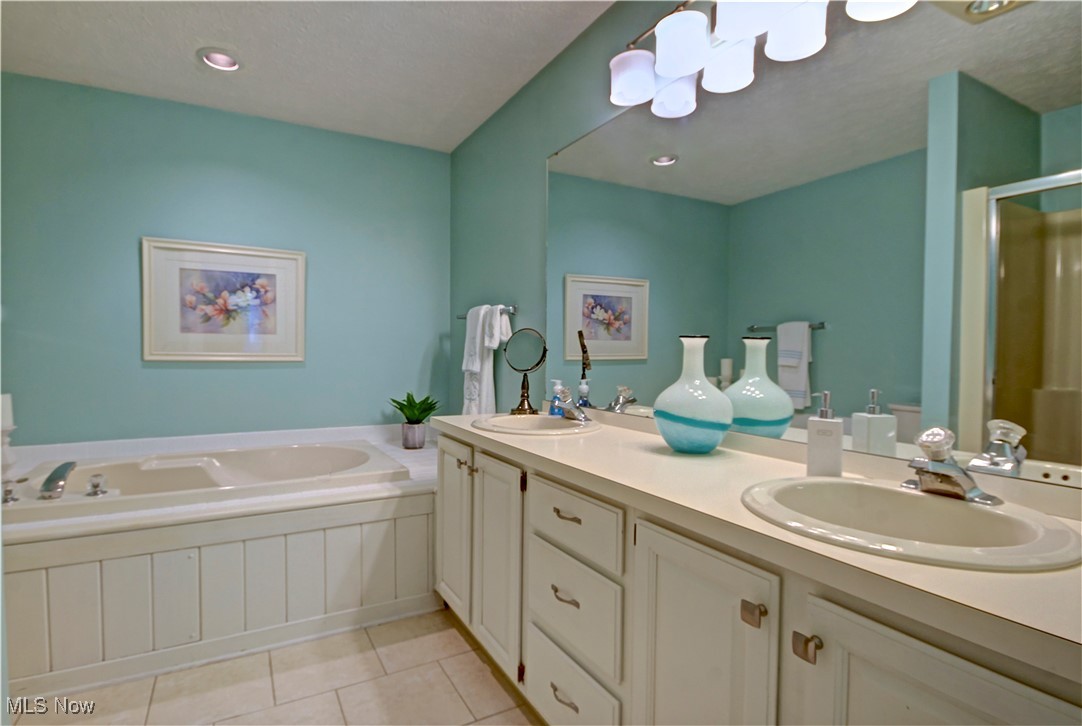 401 Bounty Way, Avon Lake, Ohio image 25