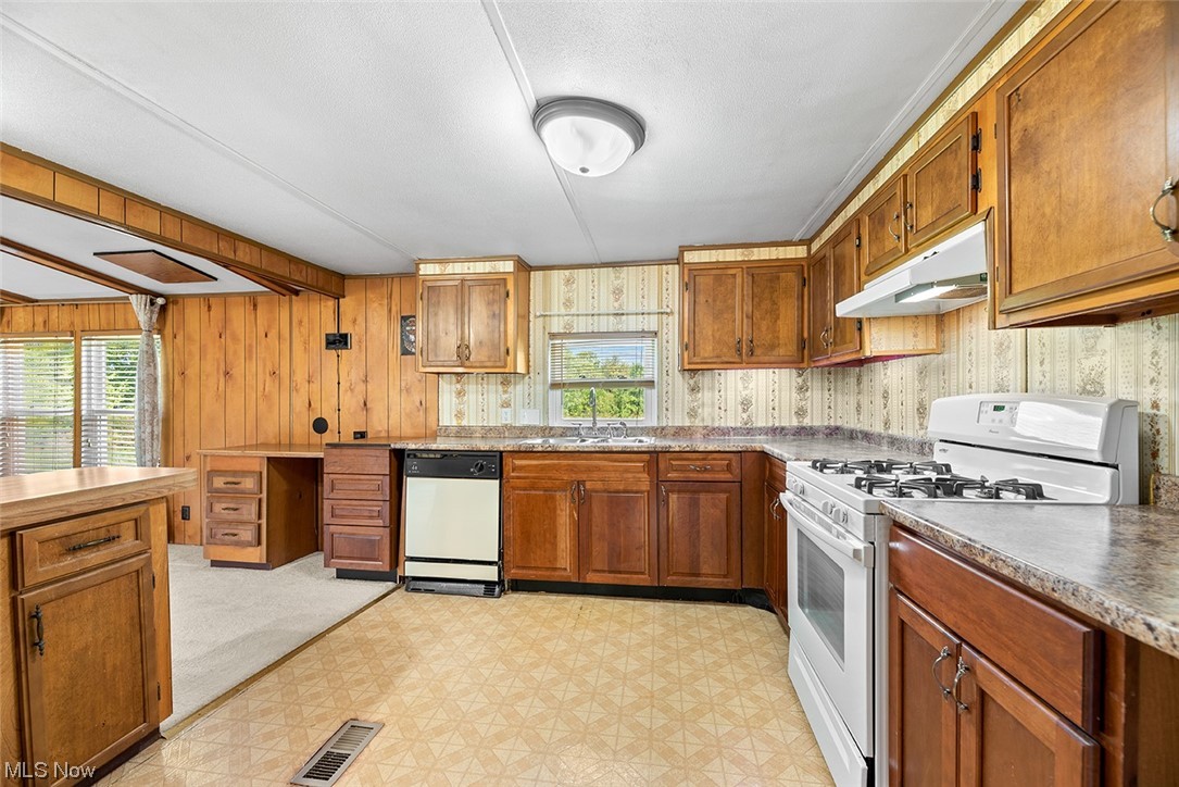 Leisure Acres - Residential