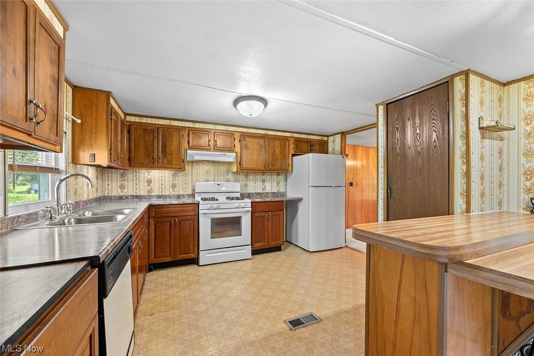 Leisure Acres - Residential