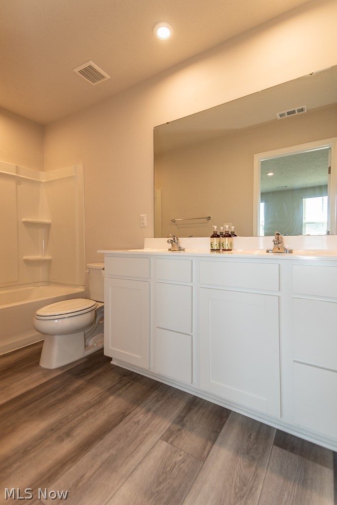 Encore Estates At Heisley Park - Residential