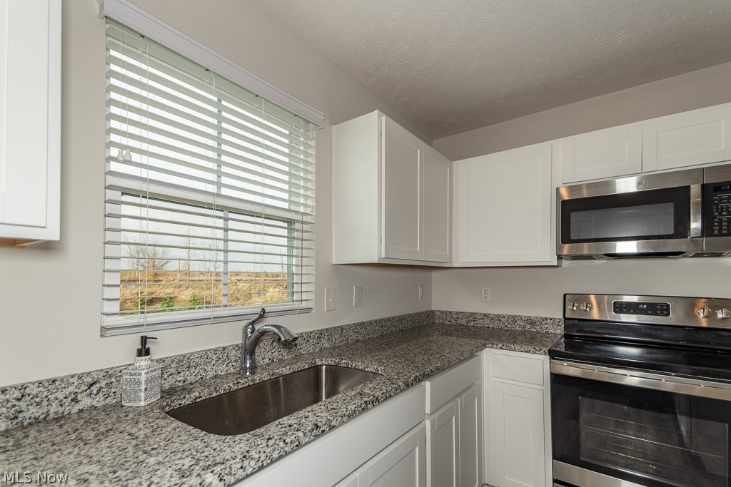 Encore Estates At Heisley Park - Residential
