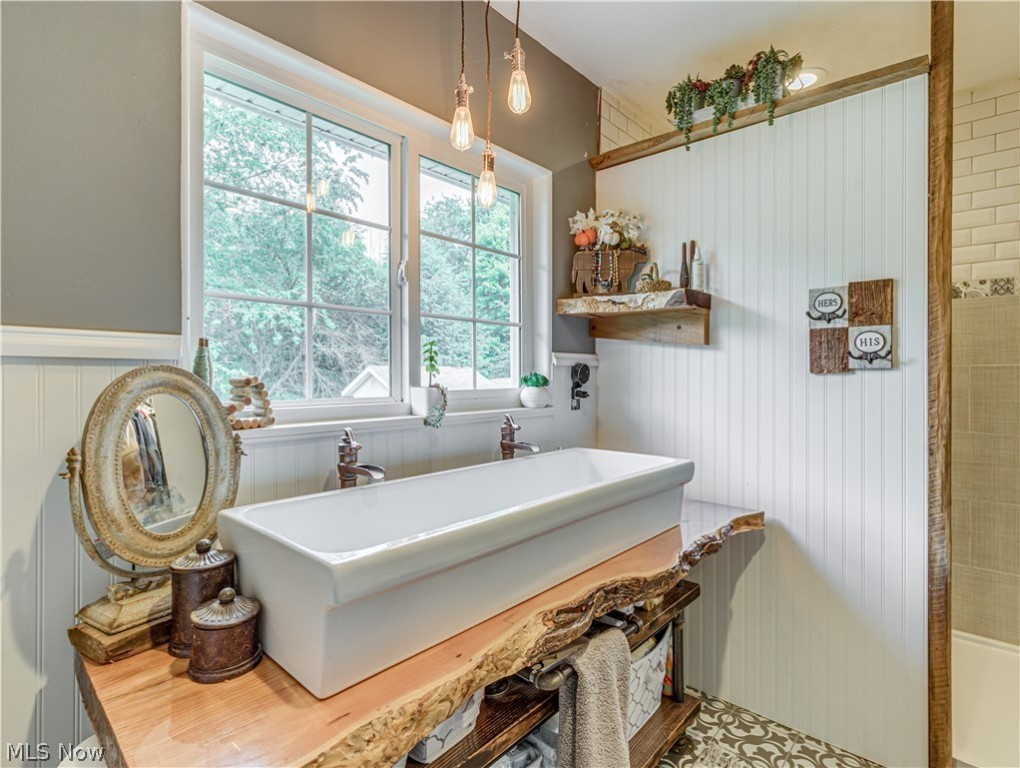 Sharon - Residential