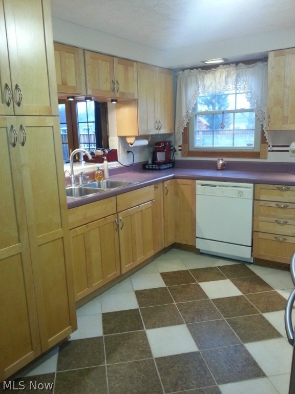 Fox Croft Venice Heights - Residential