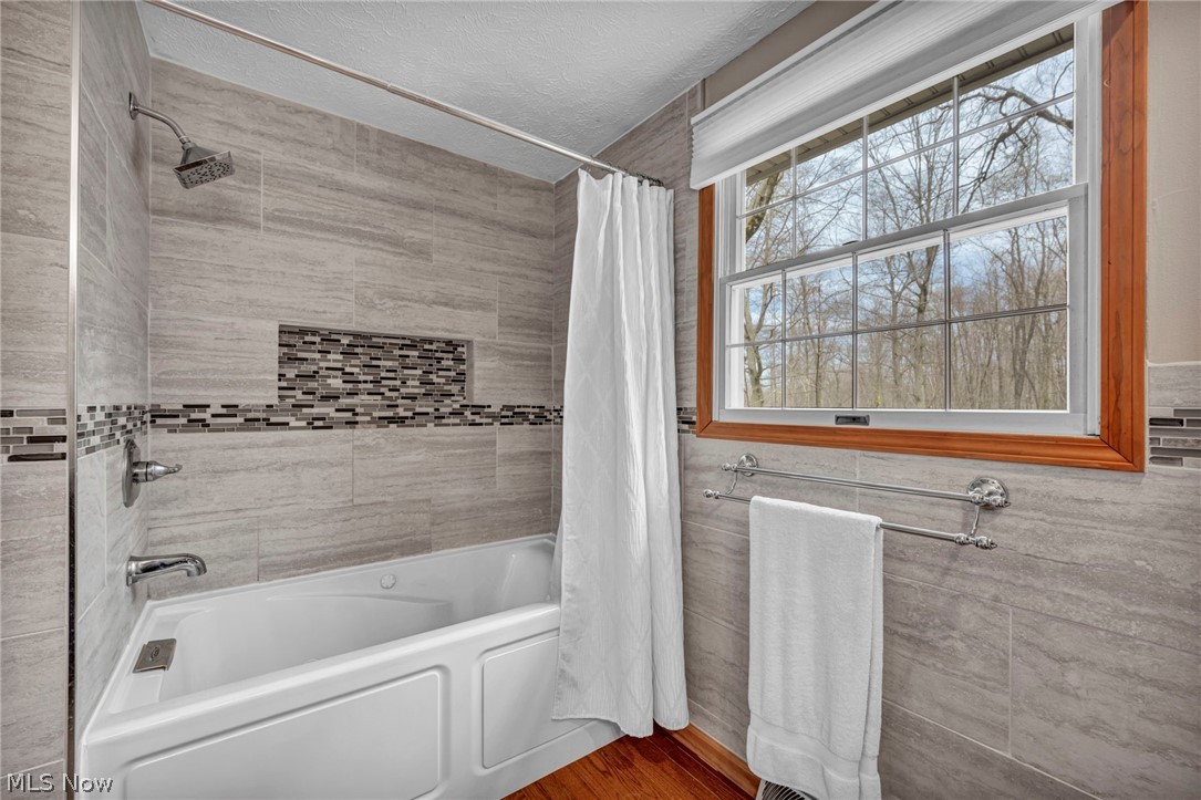 Claridon Woods - Residential