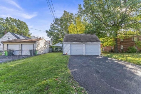 Tiny photo for 251 E 200th Street #2/UP, Euclid, OH 44119 (MLS # 5255518)