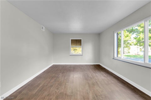 Tiny photo for 251 E 200th Street #2/UP, Euclid, OH 44119 (MLS # 5255518)