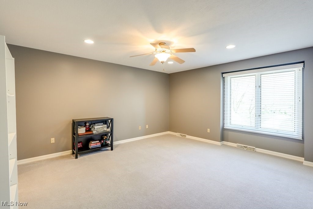 3621 N Shore Drive, Akron, Ohio image 34