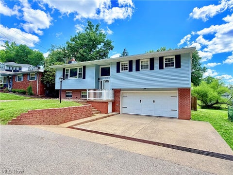 Homes For Sale - 1804 29th Street<br/> Wood County, Vienna, WV 26105