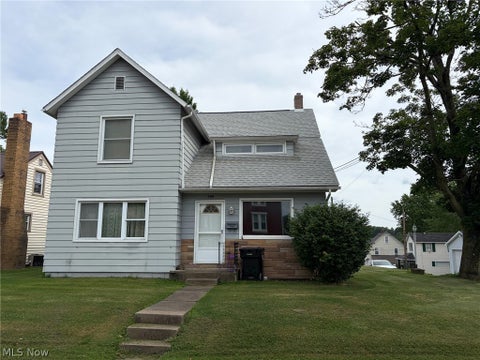 Homes For Sale - 299 W Martin Street<br/> East Palestine, OH 44413
