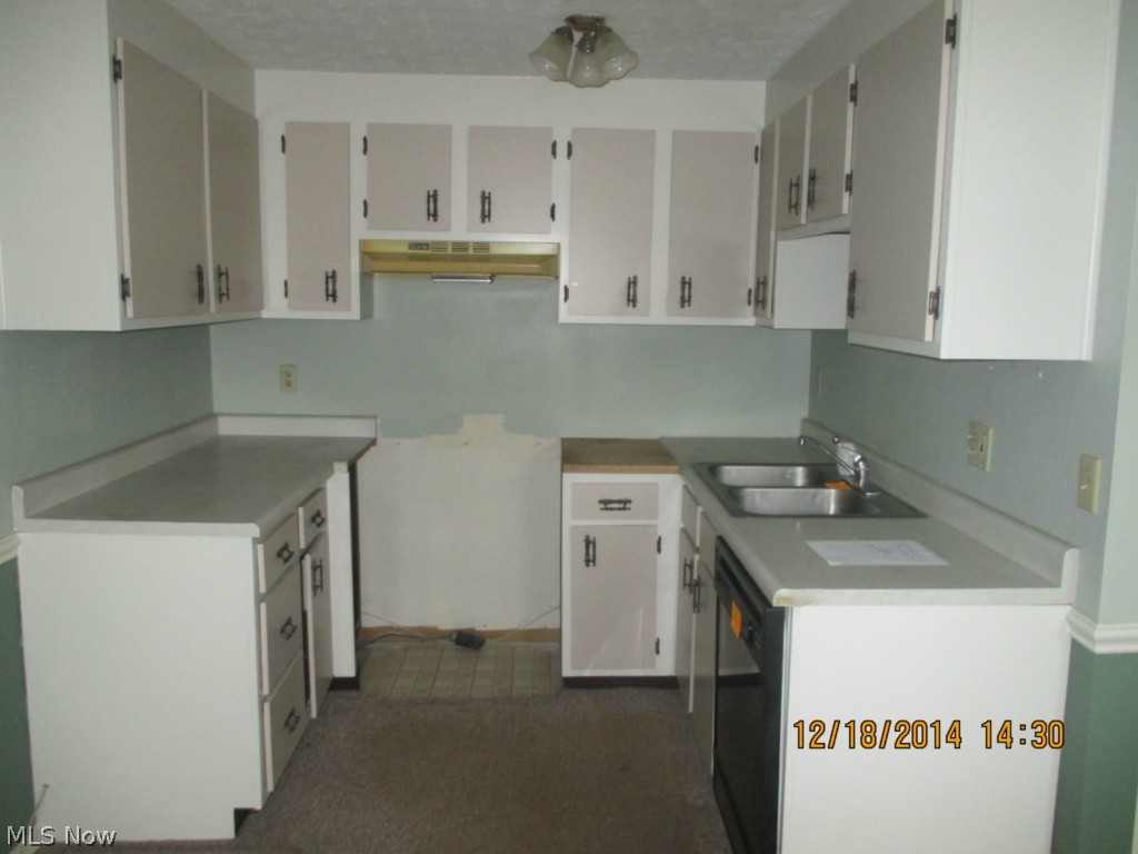 Huntington Park Condo - Residential