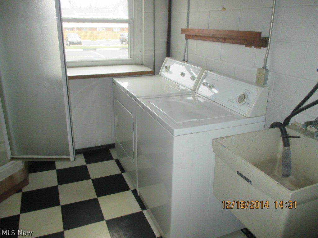 Huntington Park Condo - Residential