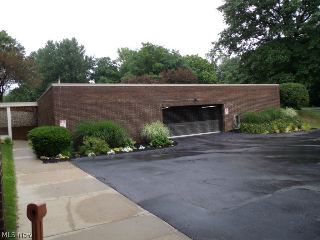 Silver Lake Towers Condo - Residential