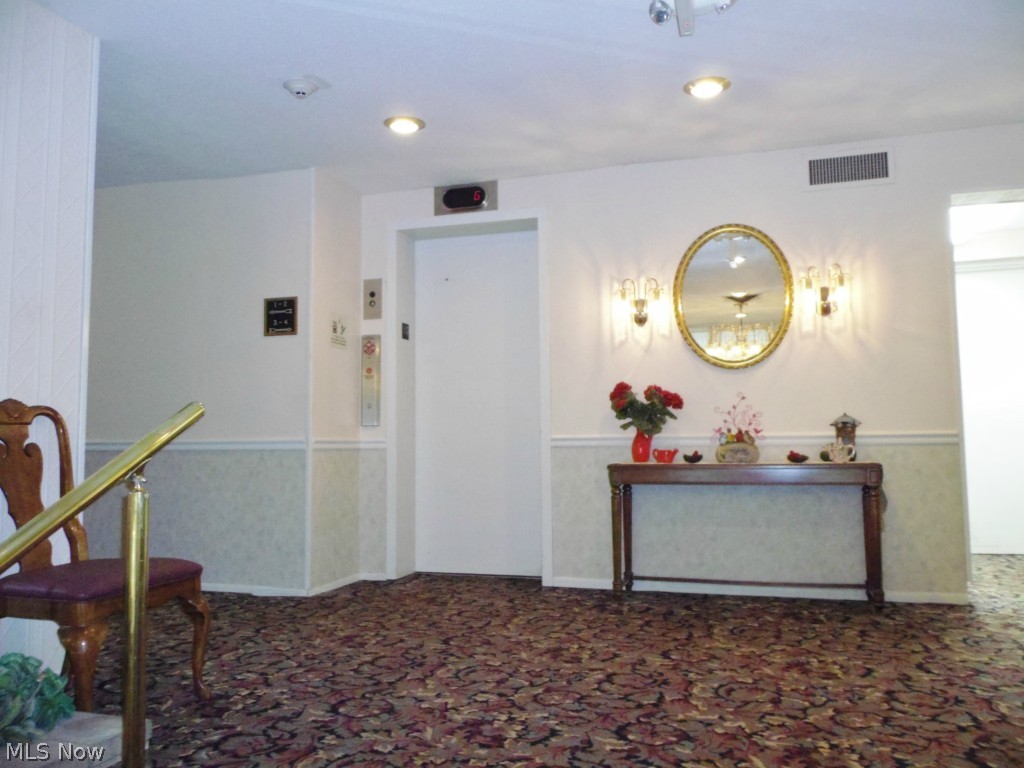 Silver Lake Towers Condo - Residential