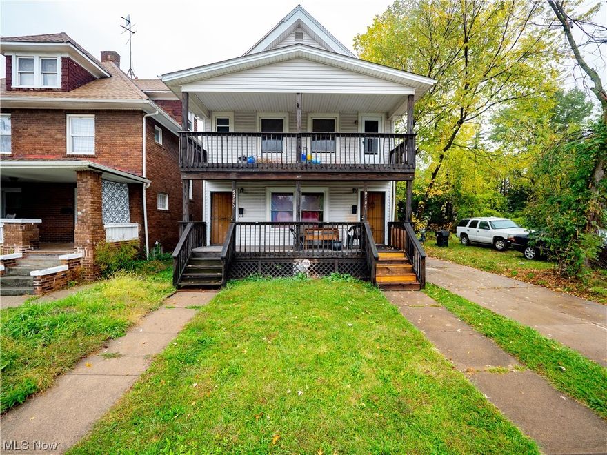 2nd and 3rd floor are combined.
Each lease is month to month