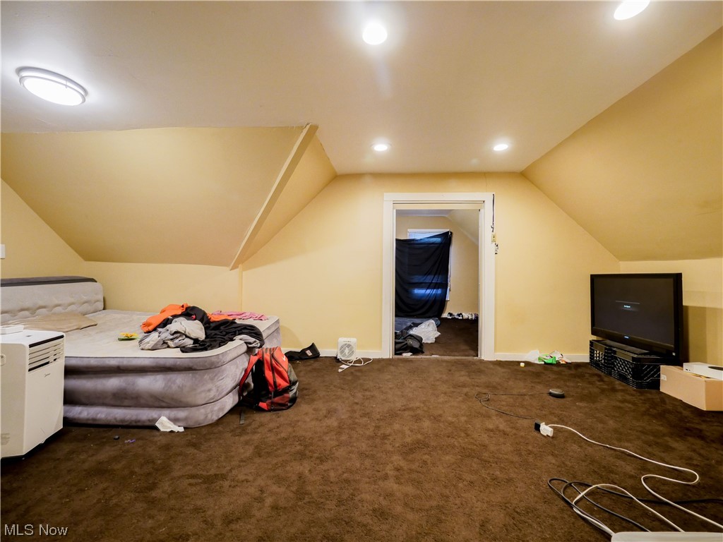 Helper Woodland Hills Park - Residential Income