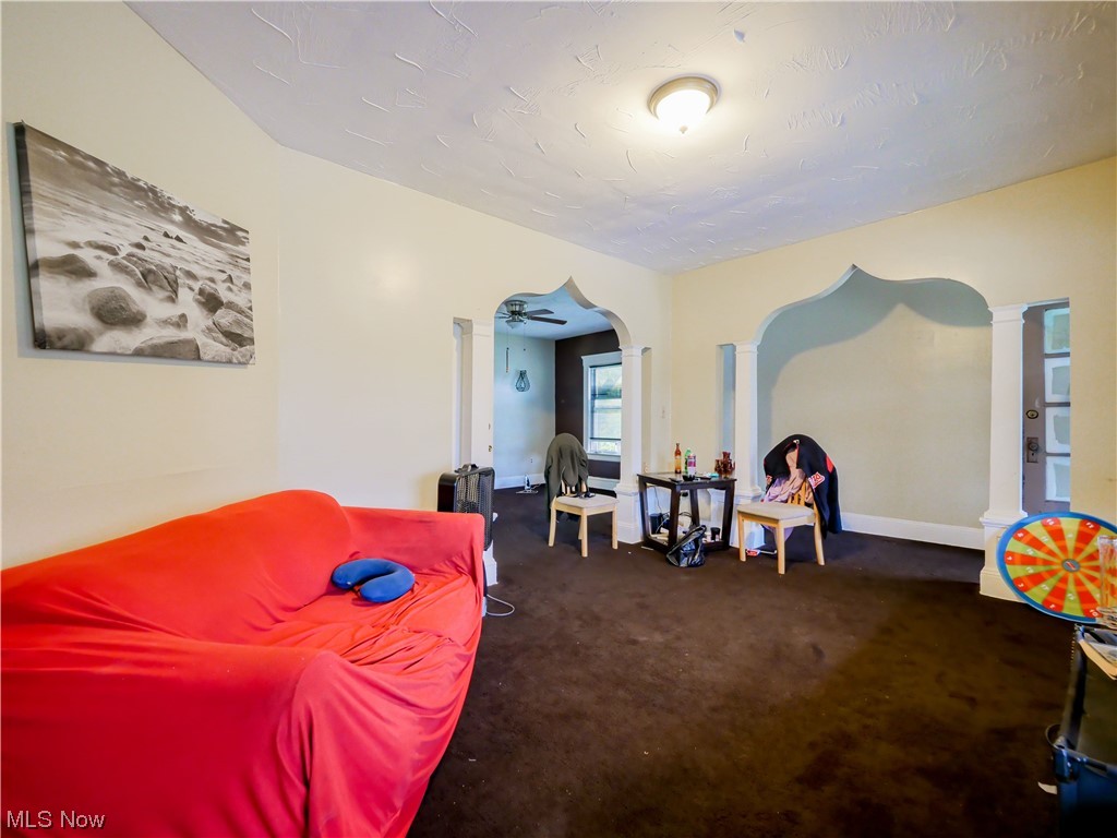 Helper Woodland Hills Park - Residential Income