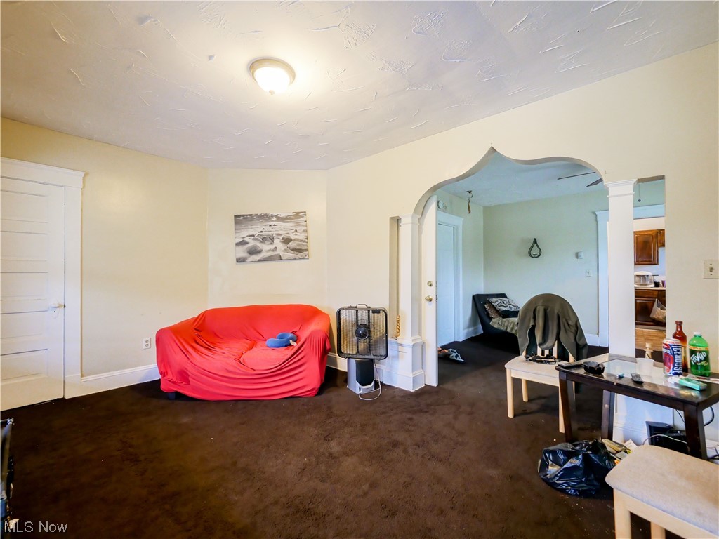 Helper Woodland Hills Park - Residential Income