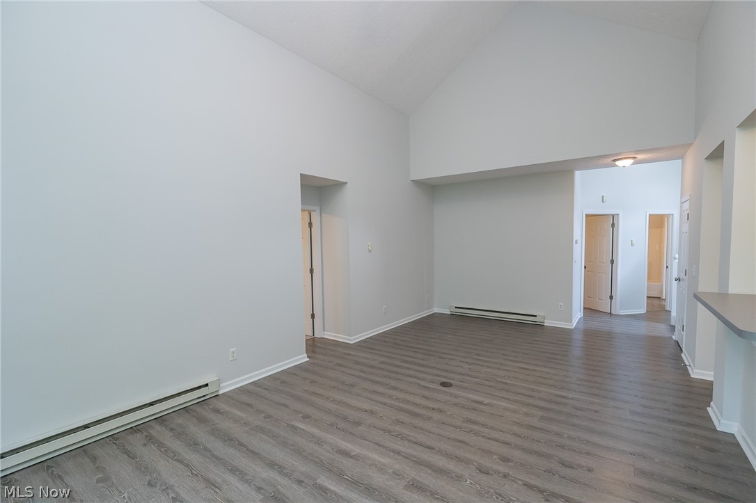 Creekside Of Pleasant Lakes - Residential