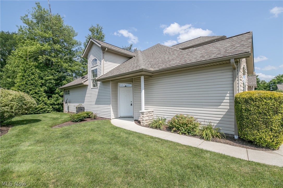 Creekside Of Pleasant Lakes - Residential