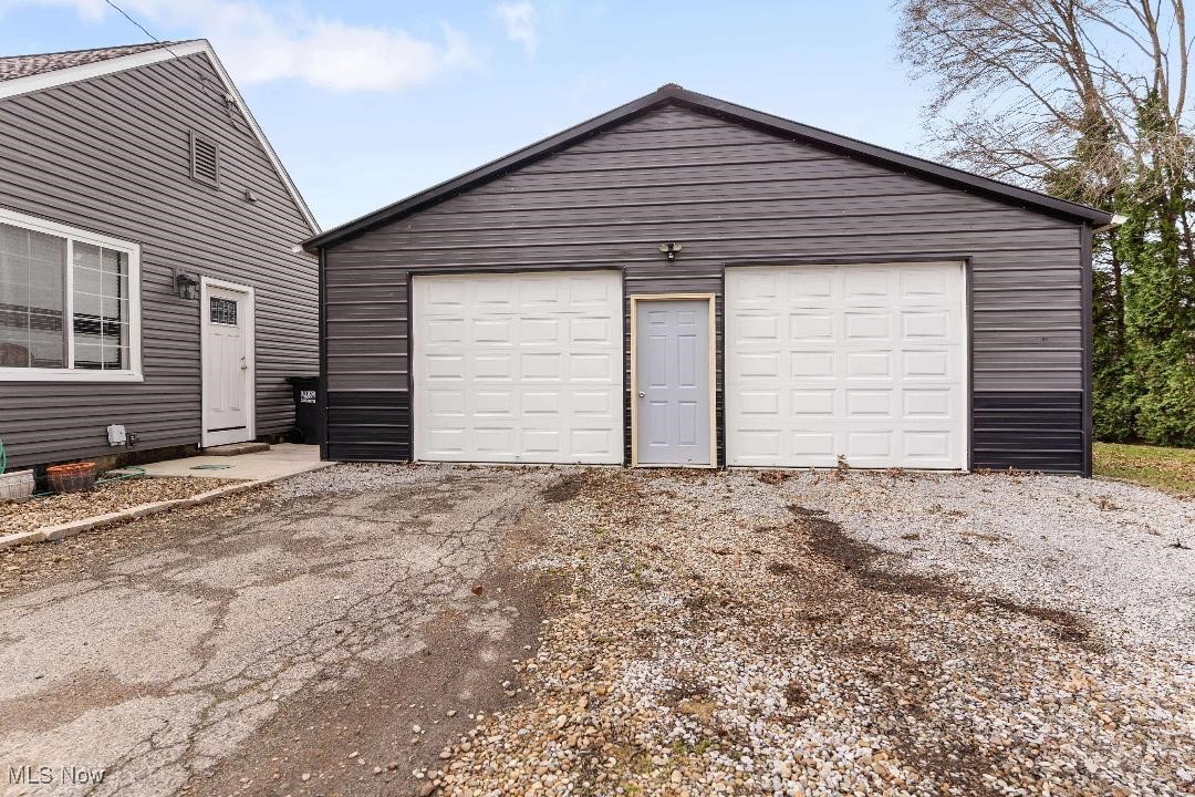 4239 S Raccoon Road, Canfield, Ohio image 3