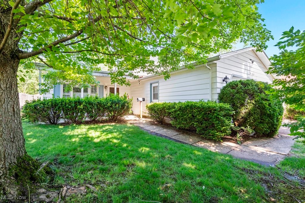 162 Indiana Avenue, Elyria, Ohio image 2