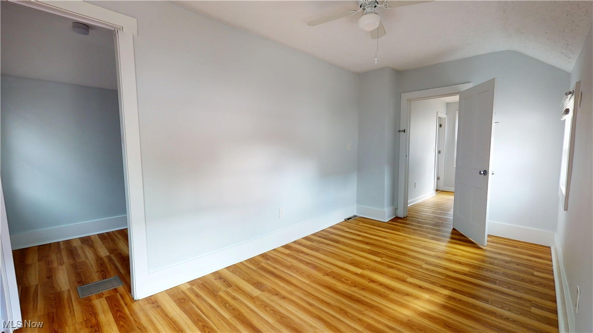 Cleveland, Ohio 44113, United States, 3 Bedrooms Bedrooms, ,1 BathroomBathrooms,Residential,Active,230355