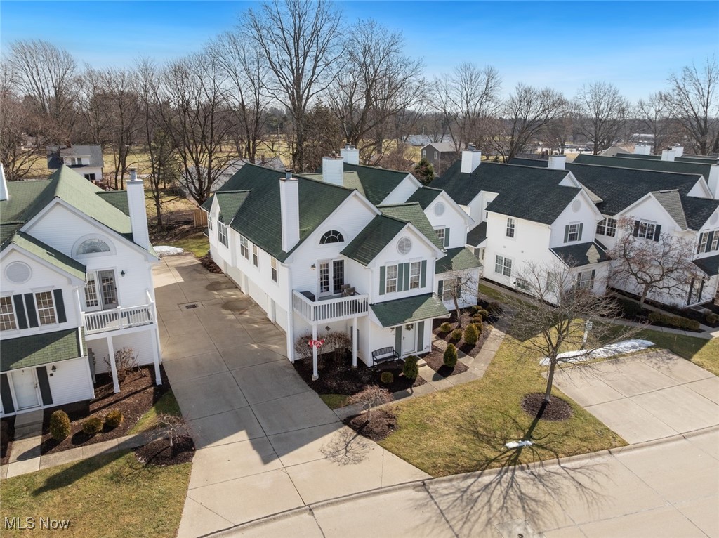 42 Vista 35a Circle, North Olmsted, Ohio image 36