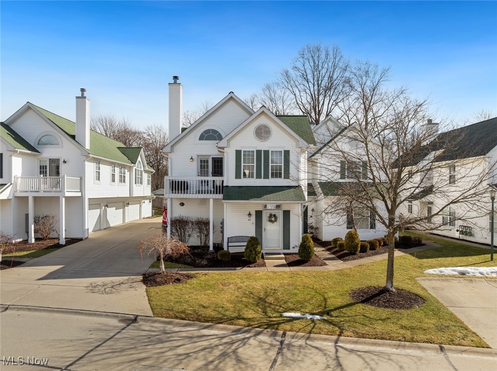 42 Vista 35a Circle, North Olmsted, Ohio image 2