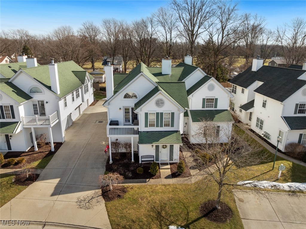 42 Vista 35a Circle, North Olmsted, Ohio image 37
