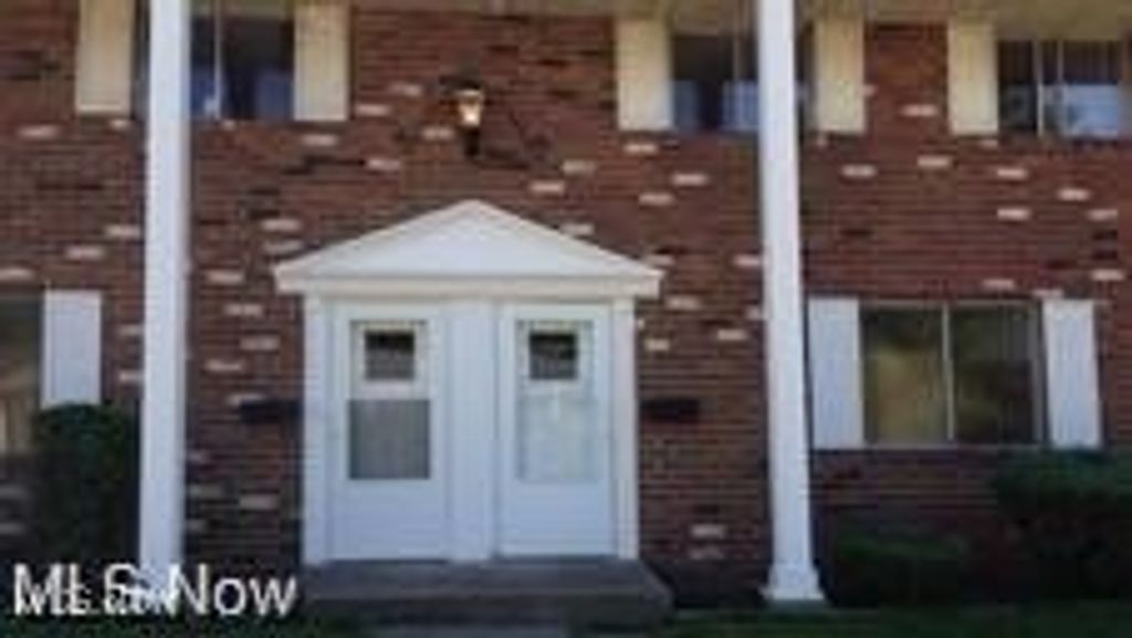 Photo of 636 S Shore Court, Vermilion, OH 44089 (MLS # 5183599)