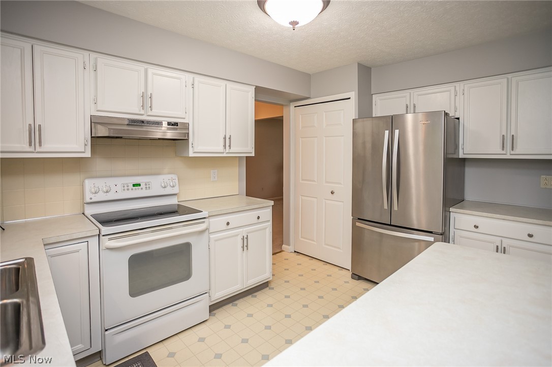 Hunting Meadows - Residential