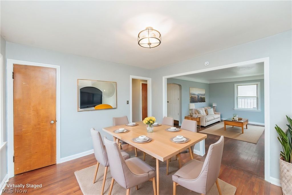 Photo of 14906 Kingsford Avenue, Cleveland, OH 44128 (MLS # 5193096)