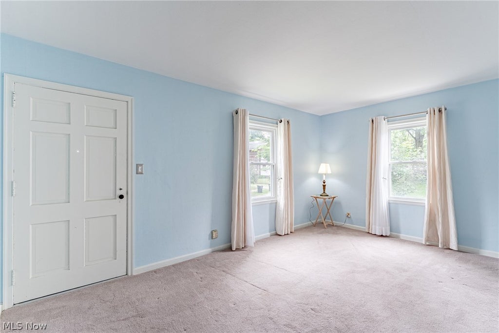 Photo of 598 Morningview Avenue, Akron, OH 44305 (MLS # 5217112)