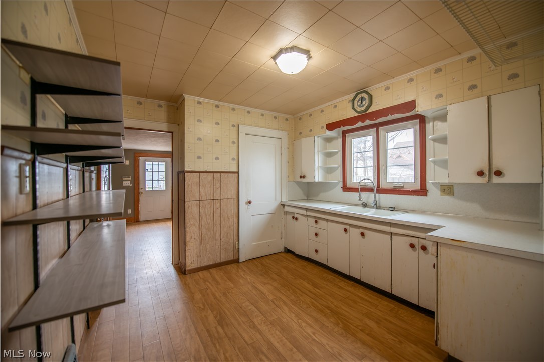 Collins & Gauntletts Tuxedo Park - Residential