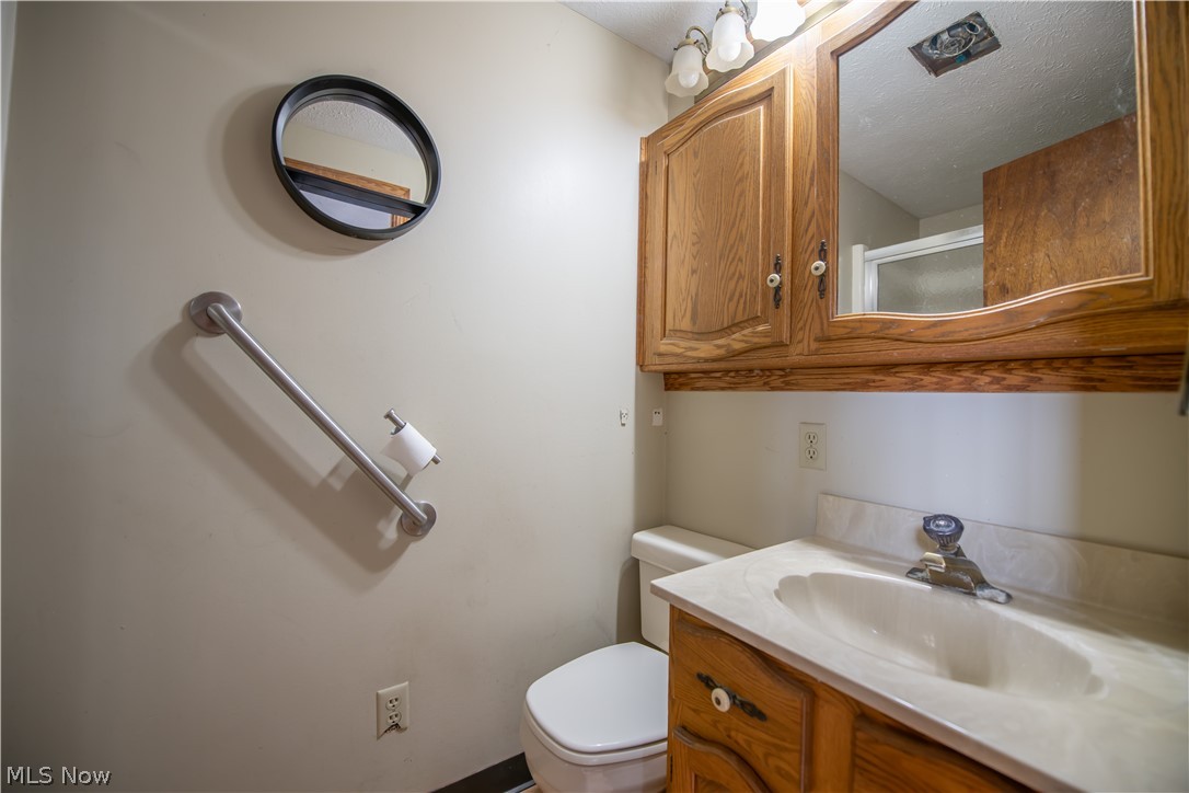 Collins & Gauntletts Tuxedo Park - Residential