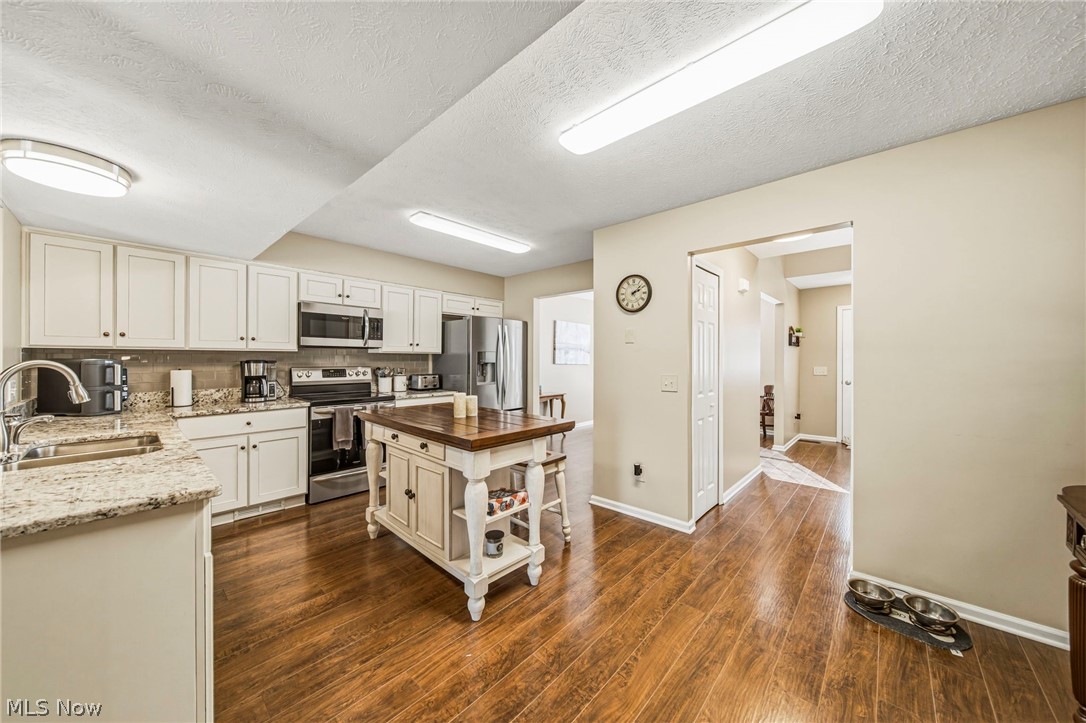 The Retreat At Chapel Cove Condo - Residential