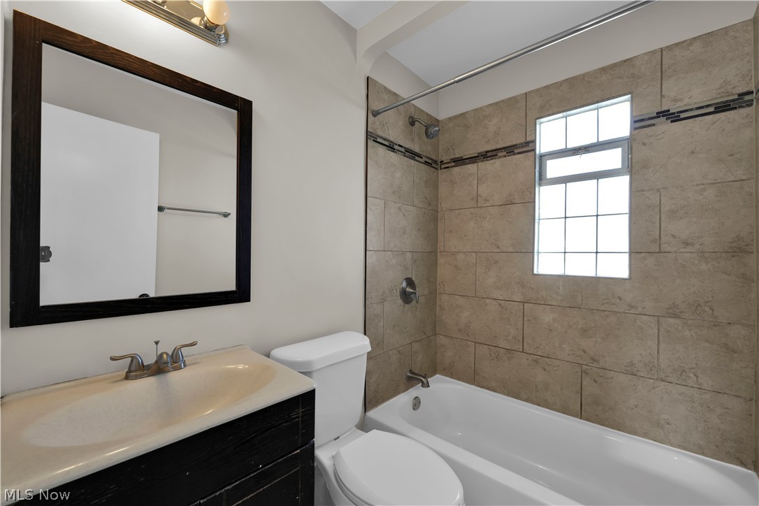 Woodlawn - Residential Lease