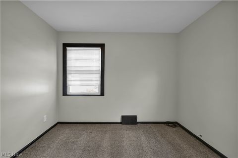 Tiny photo for 15705 Maplewood Avenue, Maple Heights, OH 44137 (MLS # 5190605)