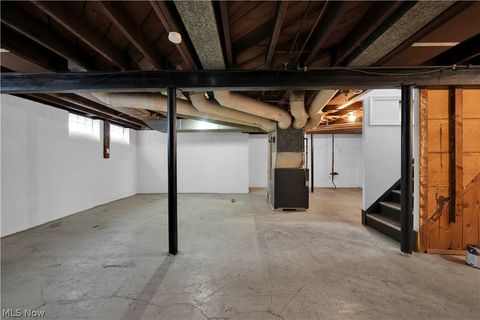 Tiny photo for 15705 Maplewood Avenue, Maple Heights, OH 44137 (MLS # 5190605)