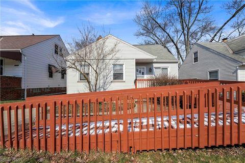 Tiny photo for 15705 Maplewood Avenue, Maple Heights, OH 44137 (MLS # 5190605)