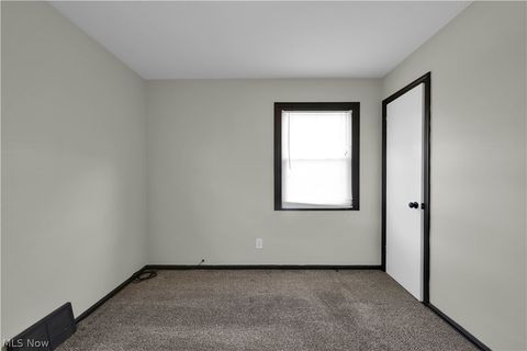 Tiny photo for 15705 Maplewood Avenue, Maple Heights, OH 44137 (MLS # 5190605)