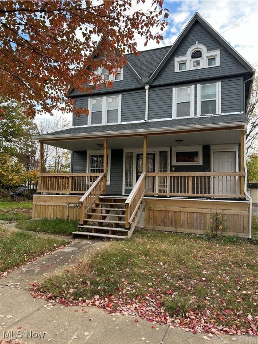 Come see this oversized 2 bedroom 1 full bath downstairs unit. Newly renovated with an all new and bath. Don't miss this one schedule your showing with the listing agent today. Rental requirements:Credit score of 600+. 500 - 600 is considered conditional.Less than 3 items in collections, excluding student loan and medical. Monthly income of 2.5 times the amount of the monthly rent.Thorough Eviction Check. $50 Non Refundable App Fee for all Adults who will be occupying the property.Applications can only be completed online.Typical Security Deposit equivalent to one months rent, pending results of background checks. Tenants must have the electric and gas transferred into their name and obtain renters insurance prior to receiving keys to the property.This property accepts housing choice vouchers.