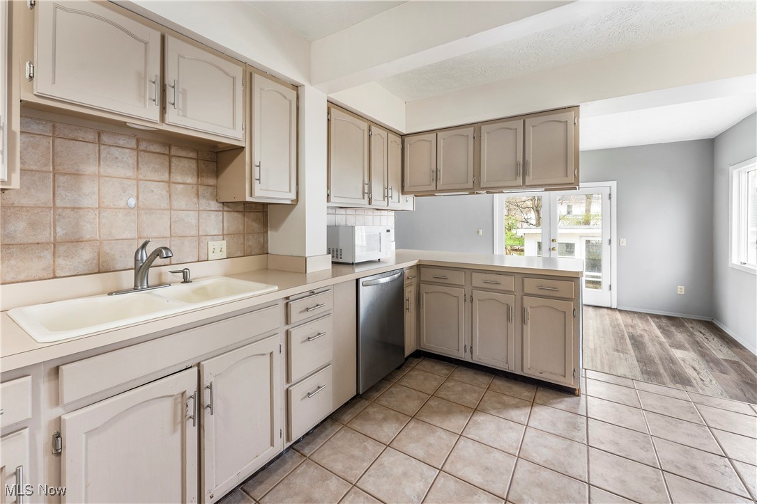 242 Arlington Boulevard, Newton Falls, Ohio image 16
