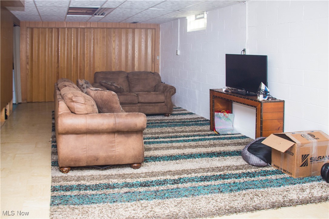590 N Hawkins Avenue, Akron, Ohio image 7