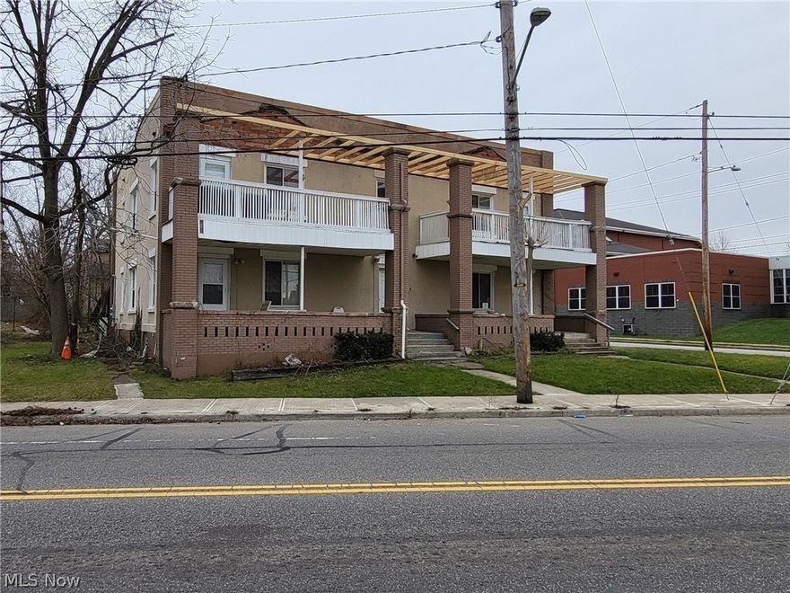 Turnkey rental opportunity. Gross rental income potential of $37K. New roof in 2020. Three of the four units have been updated with fresh paint, flooring and some fixtures.