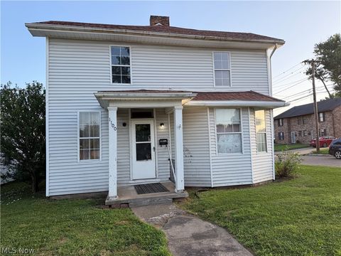 Homes For Sale - 1100 Lakeview Drive<br/> Wood County, Parkersburg, WV 26104