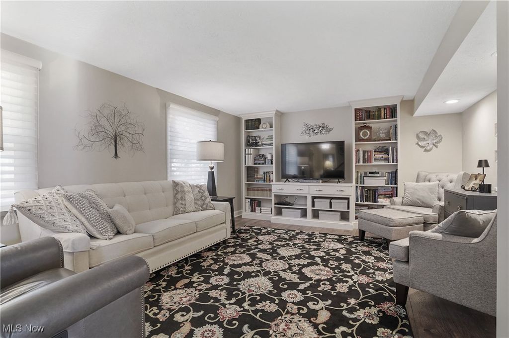 Photo of 4321 Leewood Road, Stow, OH 44224 (MLS # 5168261)