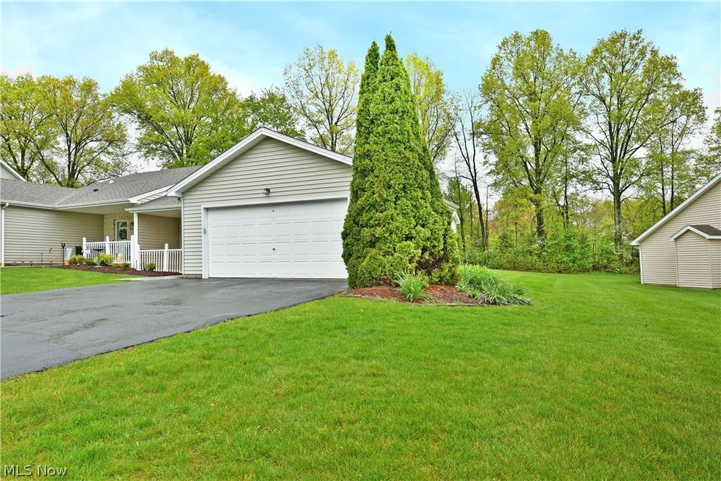 Photo of 553 Wilcox Road #B, Austintown, OH 44515 (MLS # 5206502)