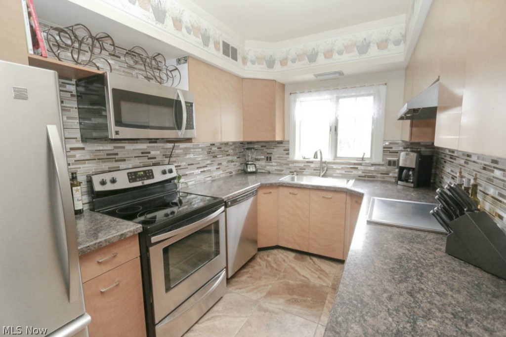 Great - Commercial Sale